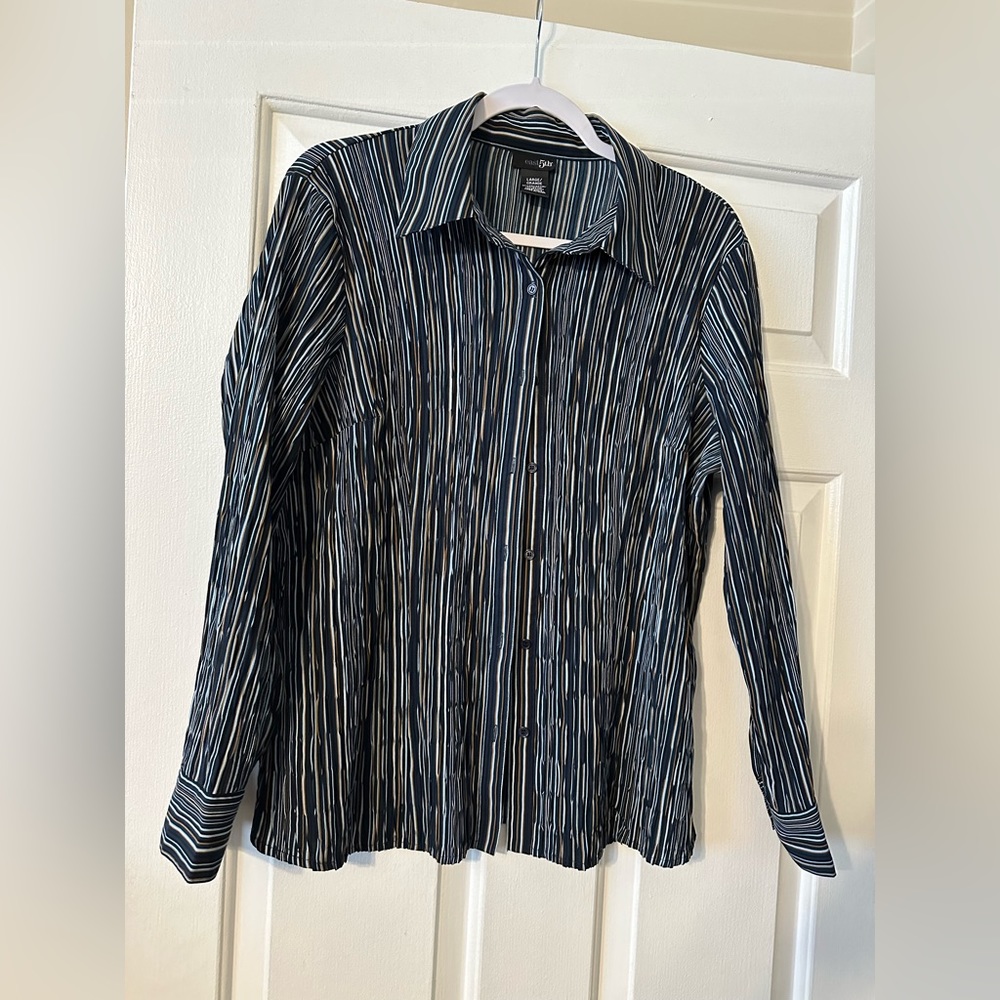 EAST 5TH LONG SLEEVE STRIPED PLEATED SHIRT- Women’s Large